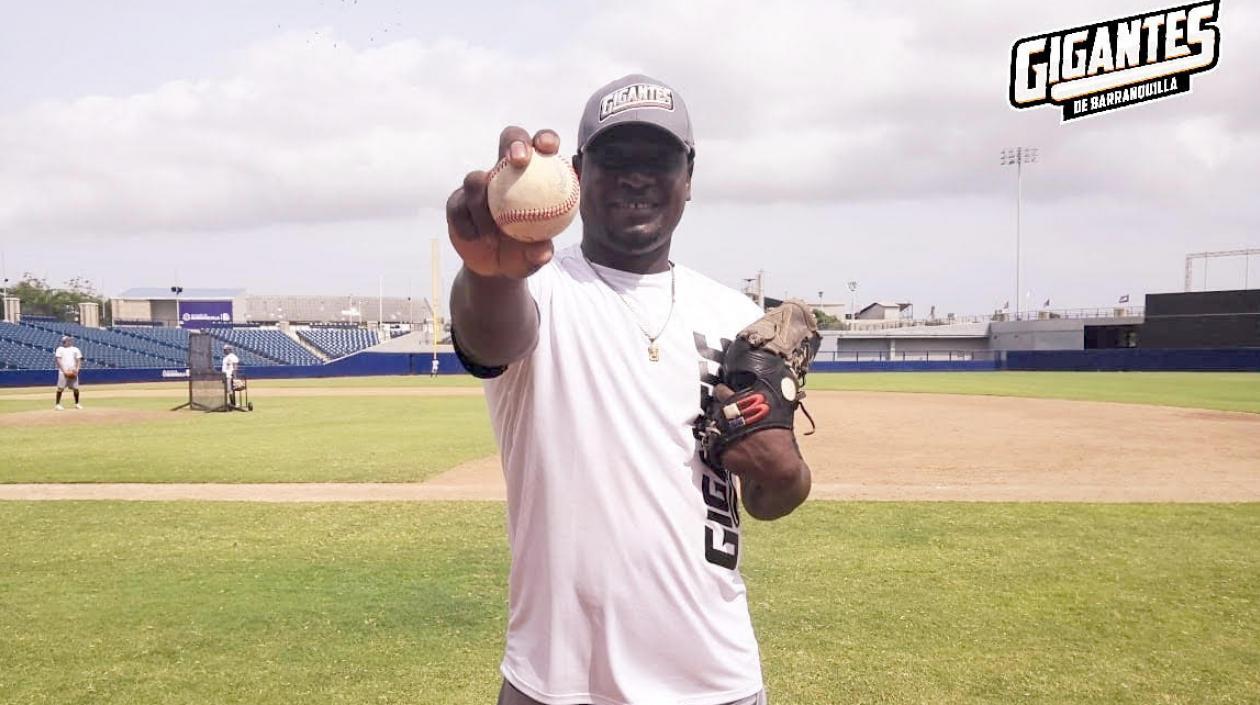 Alexis Paredes, lanzador dominicano.