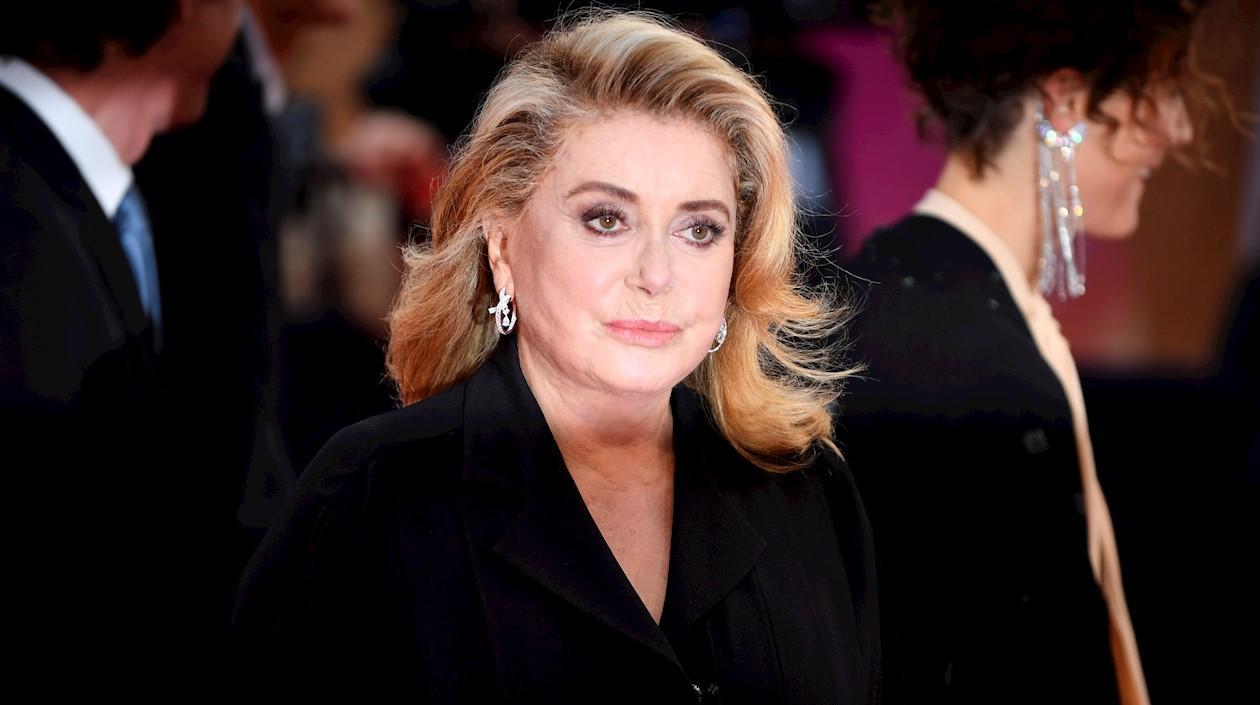 Catherine Deneuve, actriz francesa. 