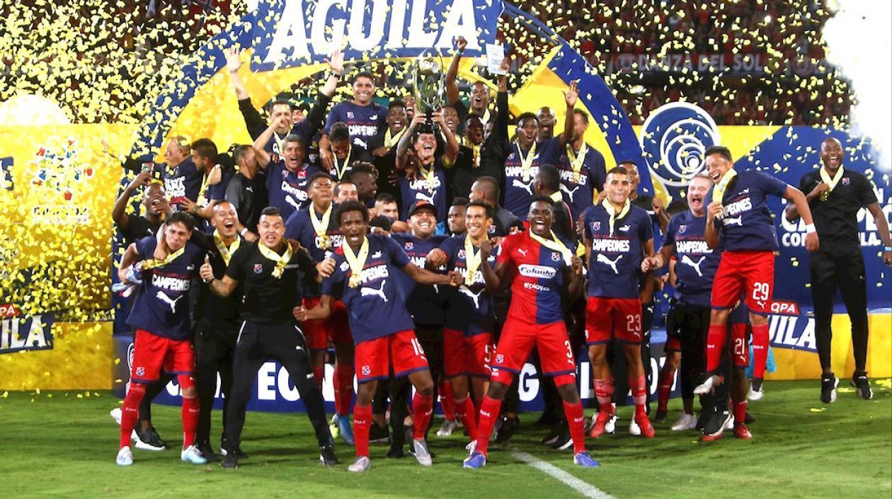 Celebración de los jugadores del DIM.