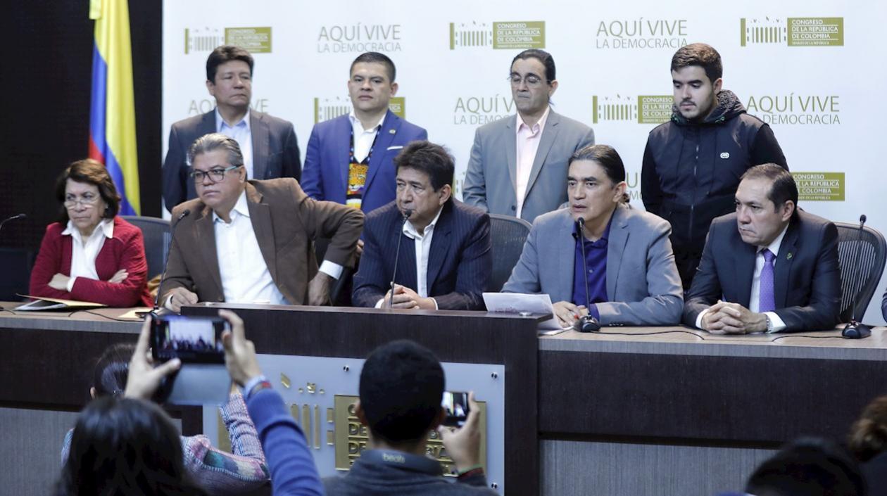 Miembros de la bancada alternativa en el Congreso colombiano.