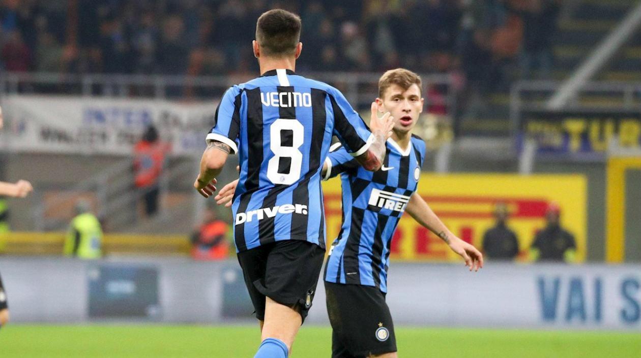 Matías Vecino celebra su anotación. 