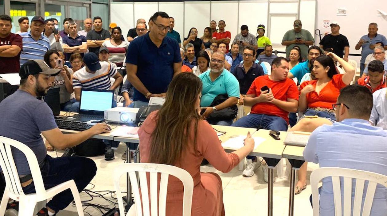 Antonio Bohórquez aceptando la curul.