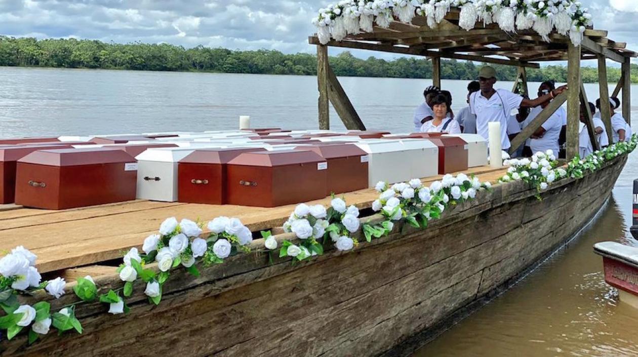 Llegada de los restos a Bojayá.
