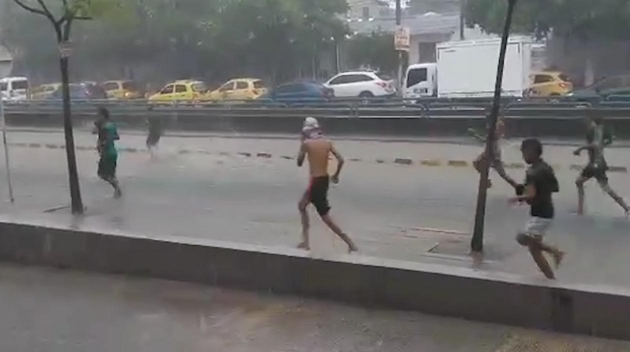 Enfrentamiento de pandillas.