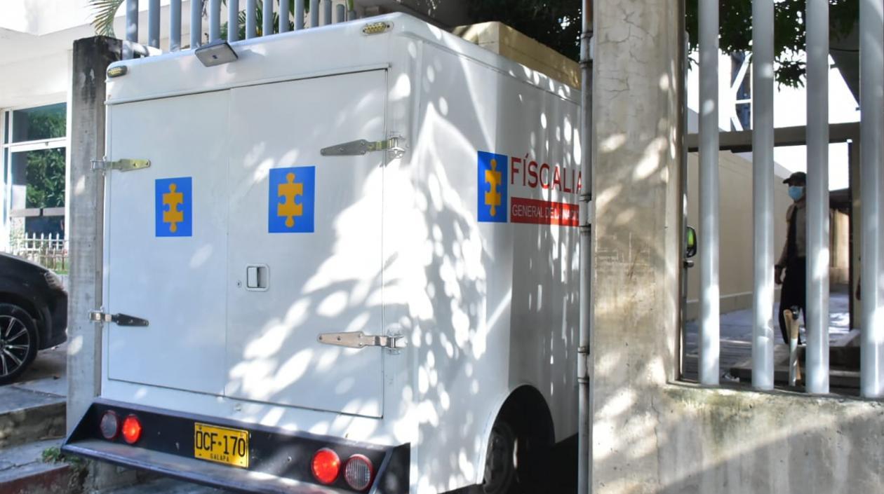 Momento en que llegó el cuerpo a Medicina Legal.