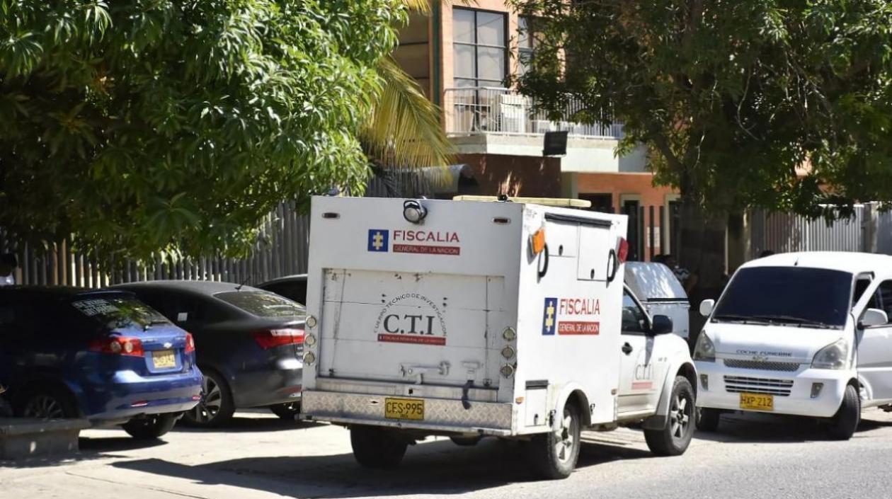 El CTI de la Fiscalía trasladó el cuerpo a Medicina Legal.