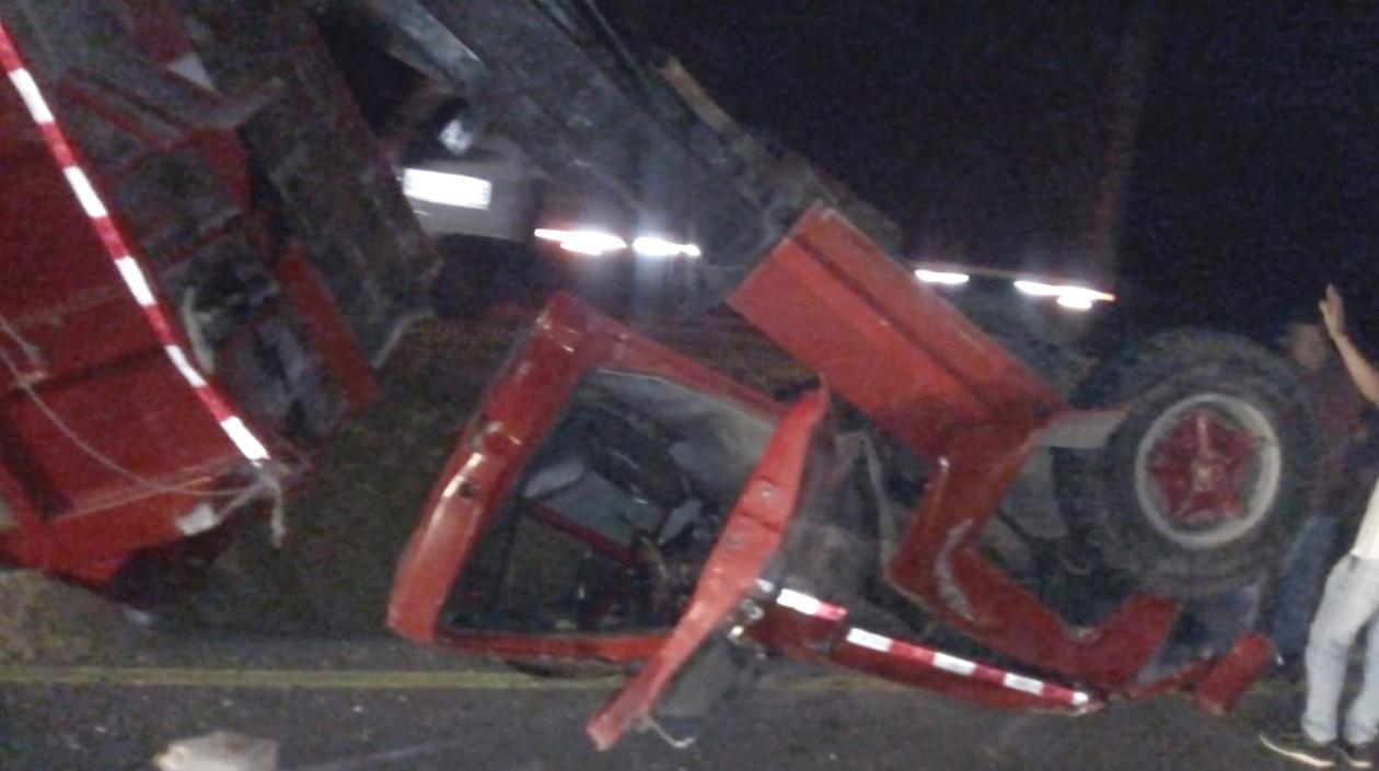 Volqueta accidentada entre Sabanagrande y Malambo.