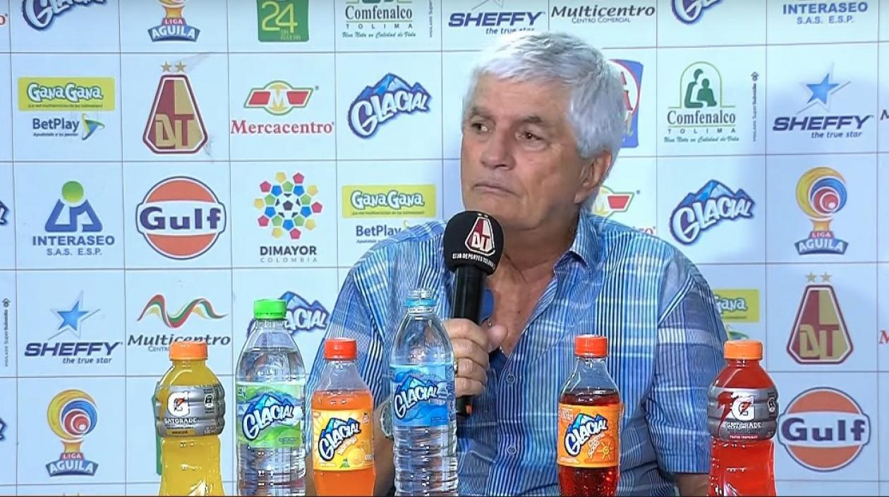 El DT del Junior, Julio Comesaña, al final del partido.