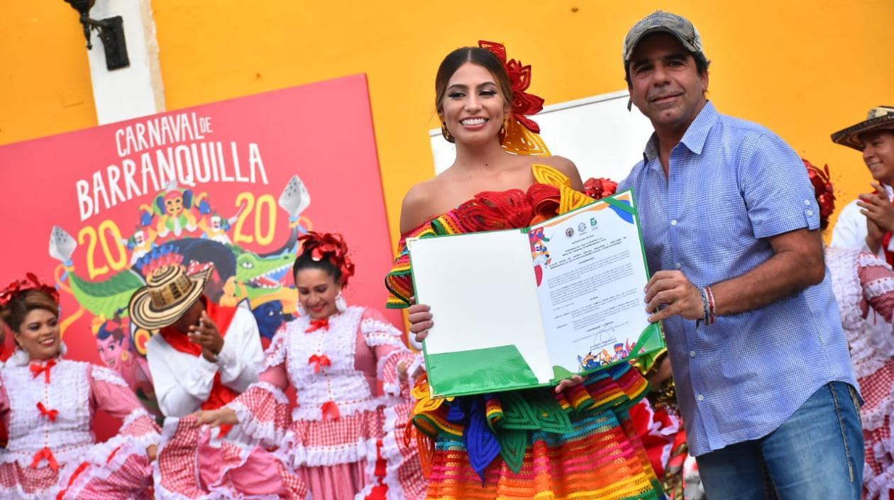 La Reina Isabella Chams y el Alcalde Alejandro Char.