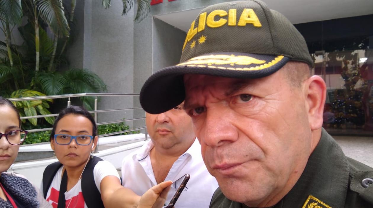 El general Ricardo Alarcón, comandante de la Mebar.