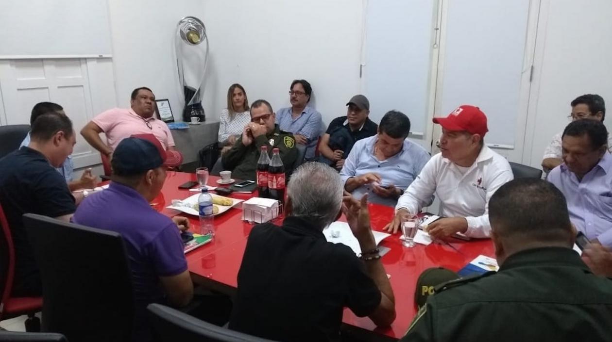 Comisión local de seguridad para el partido Junior y América, el primero de la final de la liga.