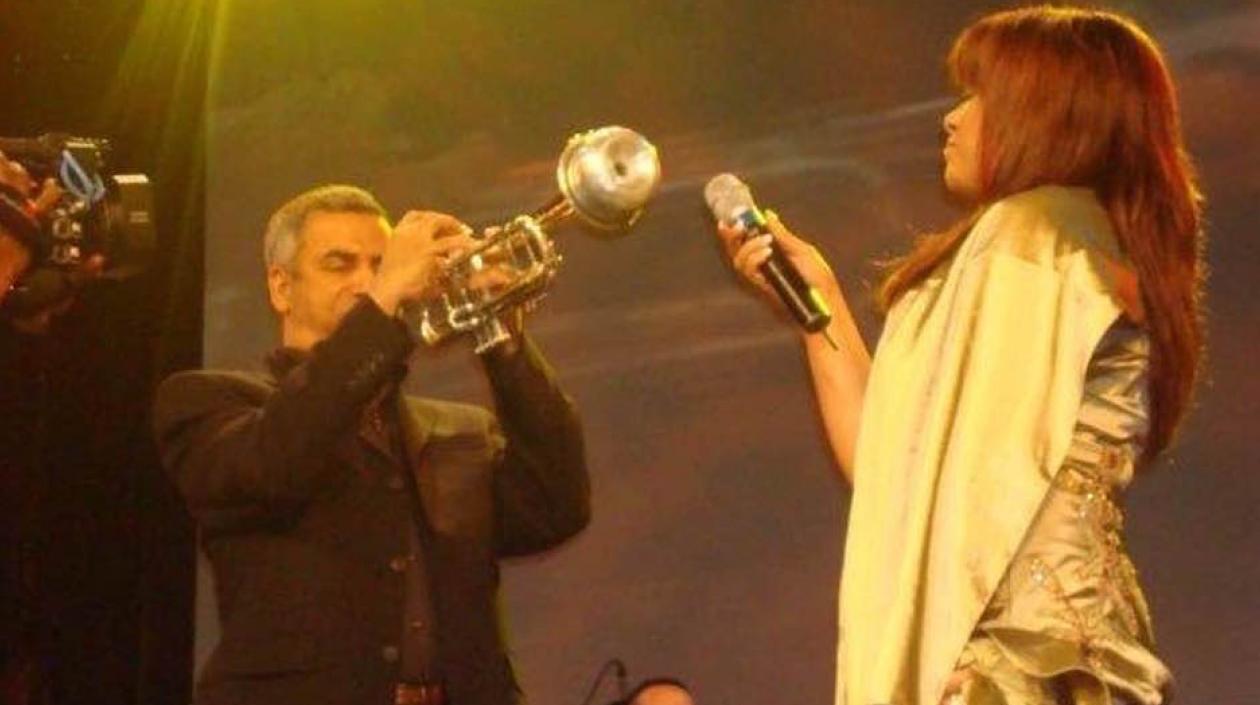 Rafael Quezada, en plena actuación.