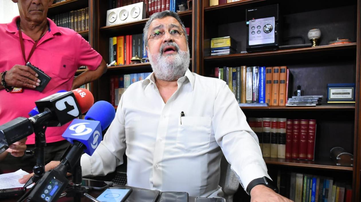 El abogado Rafael Pacheco Vega, apoderado del joven.