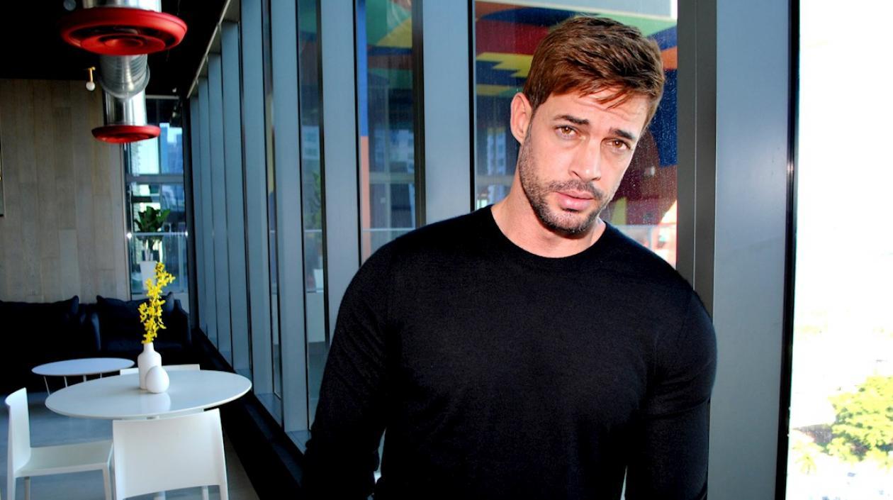 El actor cubano estadounidense William Levy posa para Efe durante una entrevista este viernes en Miami, Florida.