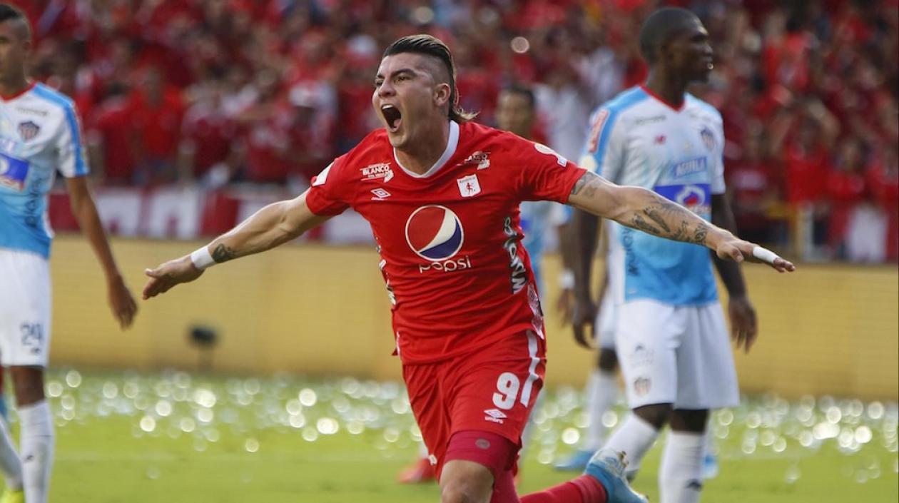 Michael Rangel, celebrando la anotación ante Junior que lo convirtió en goleador de la Liga.