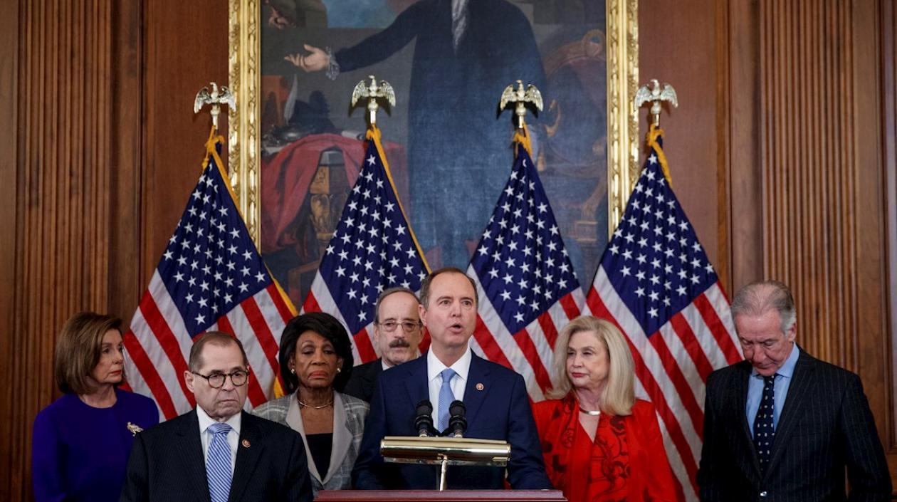 En una conferencia de prensa los demócratas reveleraon dos artículos de juicio político, acusando al presidente Donald J.Trump de abuso.