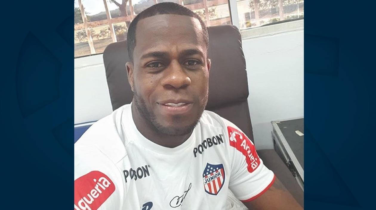 Carmelo Valencia, jugador colombiano. 