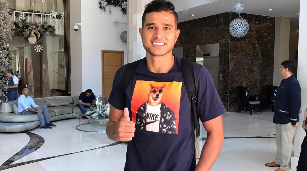 Larry Vásquez, volante colombiano. 