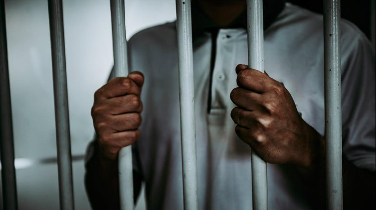 El hombre fue asegurado en centro carcelario.