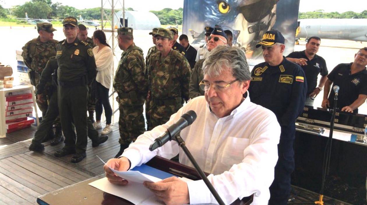 Carlos Holmes Trujillo, Ministro de Defensa.