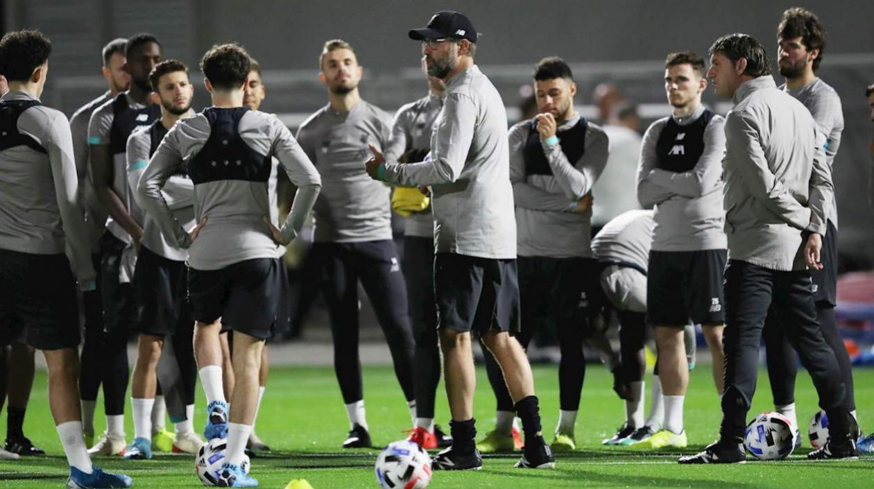 Jurgen Klopp durante una práctica del Liverpool. 