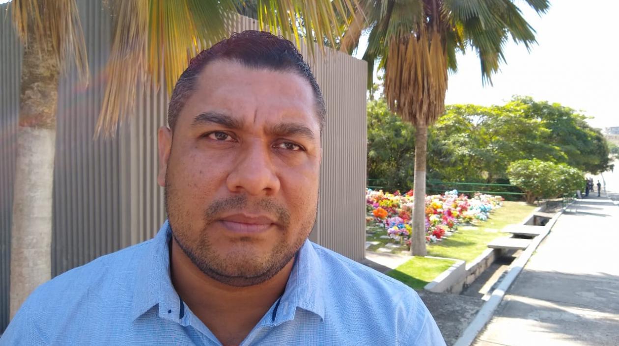 Roberto Ortega, papa de Madelayne, la estudiante fallecida en Uniatlántico.