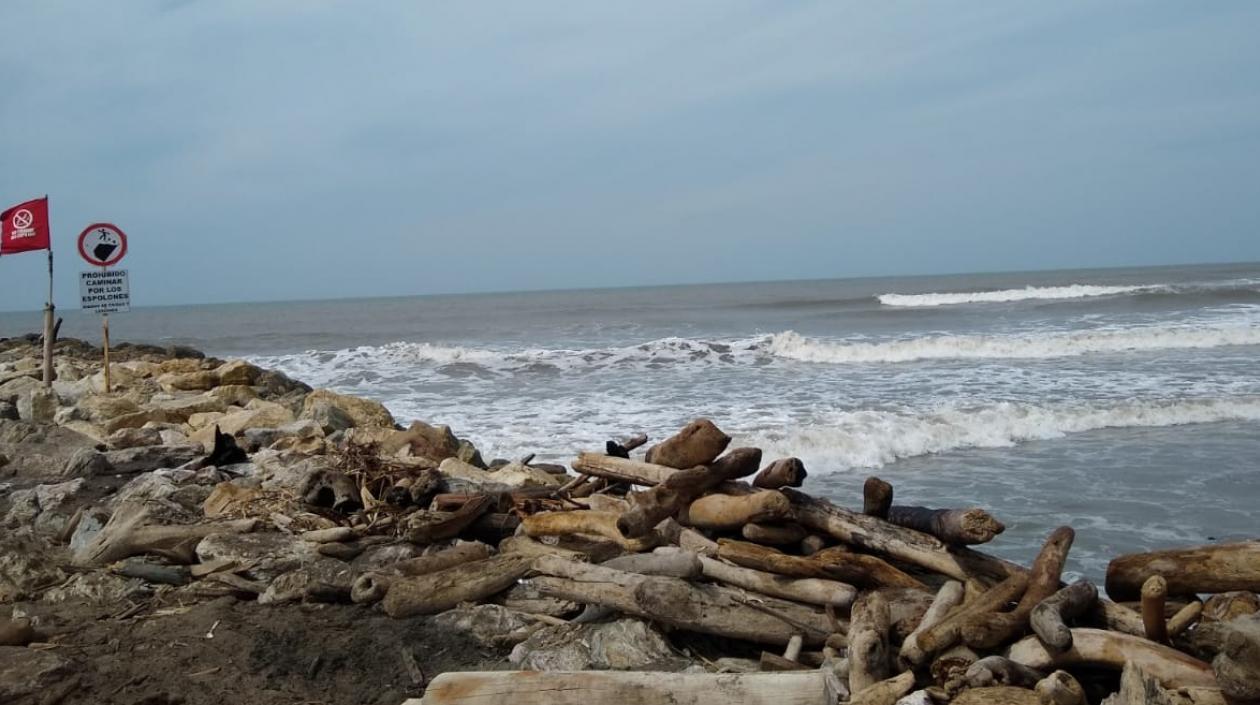Capitanía de Puerto extendió alerta por los vientos y el fuerte oleaje en el Mar Caribe.