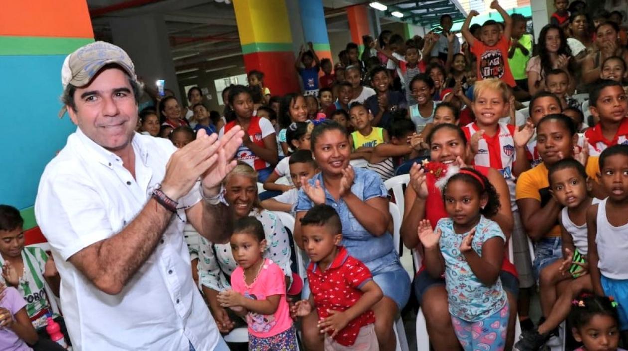 Alejandro Char pidió cuidar a los niños en esta Navidad.