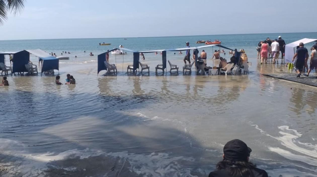 Así está la playa de El Rodadero.