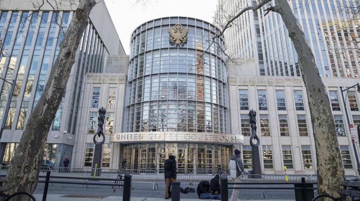 Entrada al tribunal del Distrito Sur en en Brooklyn, Nueva York 