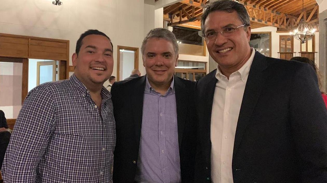 JJuan Manuel Daza Iguarán, Viceministro del Interior; Iván Duque Márquez, Presidente de la República, y Rodolfo Molina Araújo, presidente de la Fundación Festival de la Leyenda Vallenata.