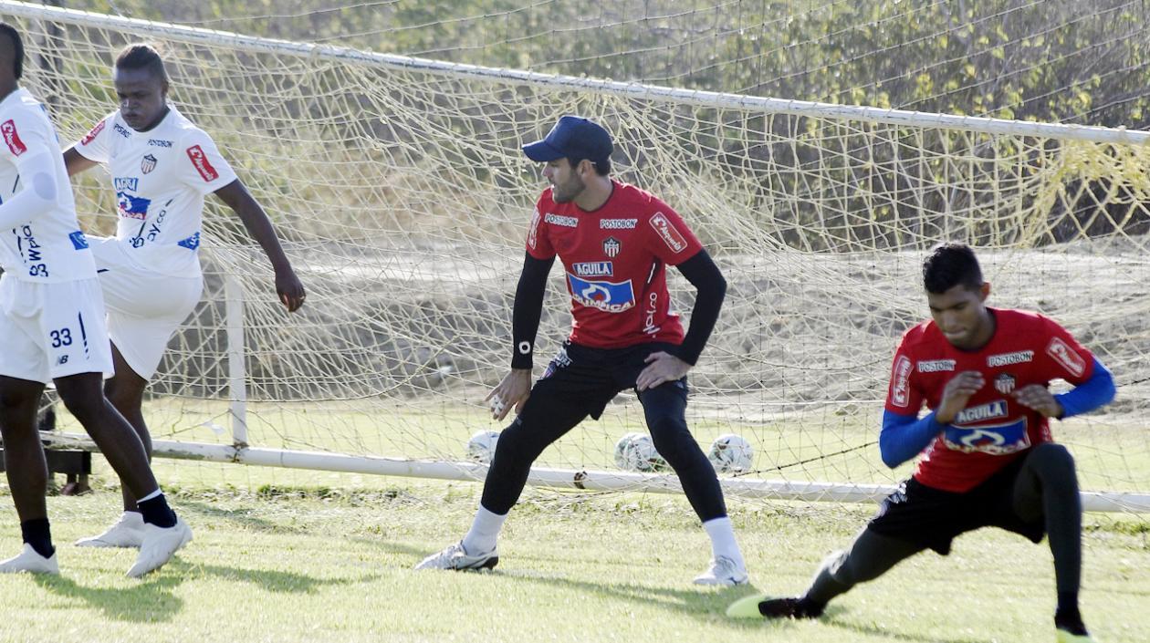 Sebastián Viera, arquero de Junior. 