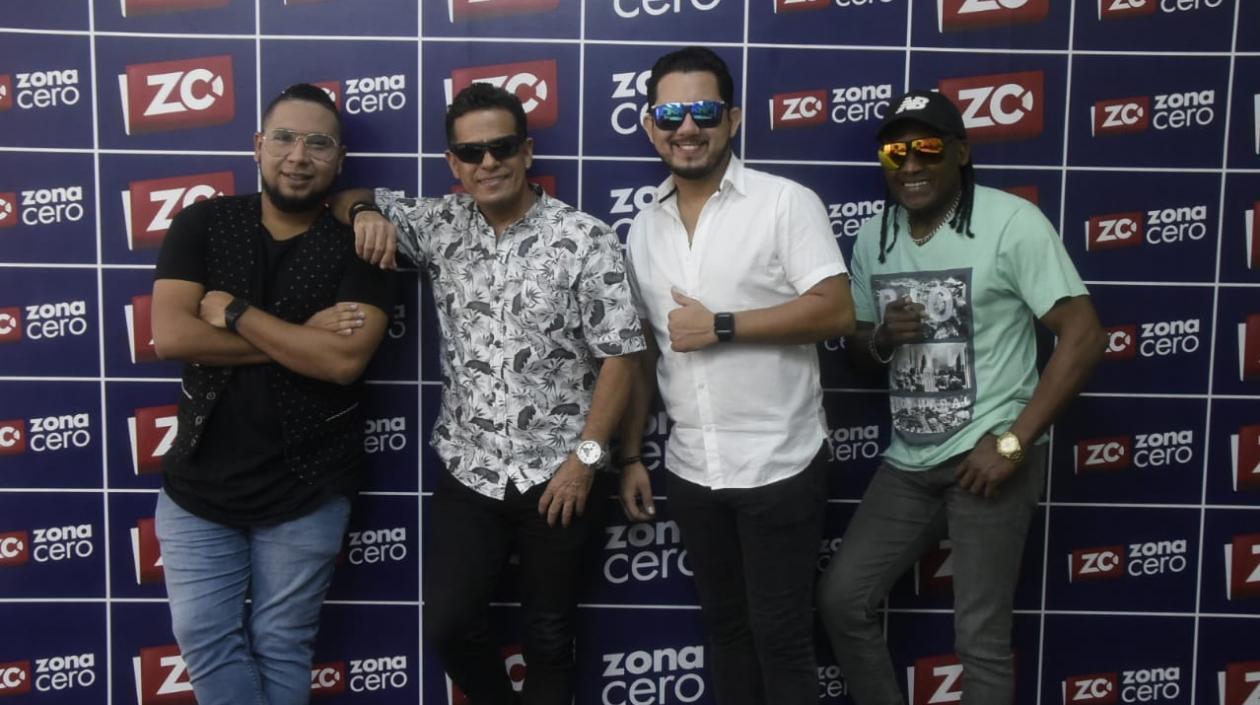 Integrantes del grupo Bananas.