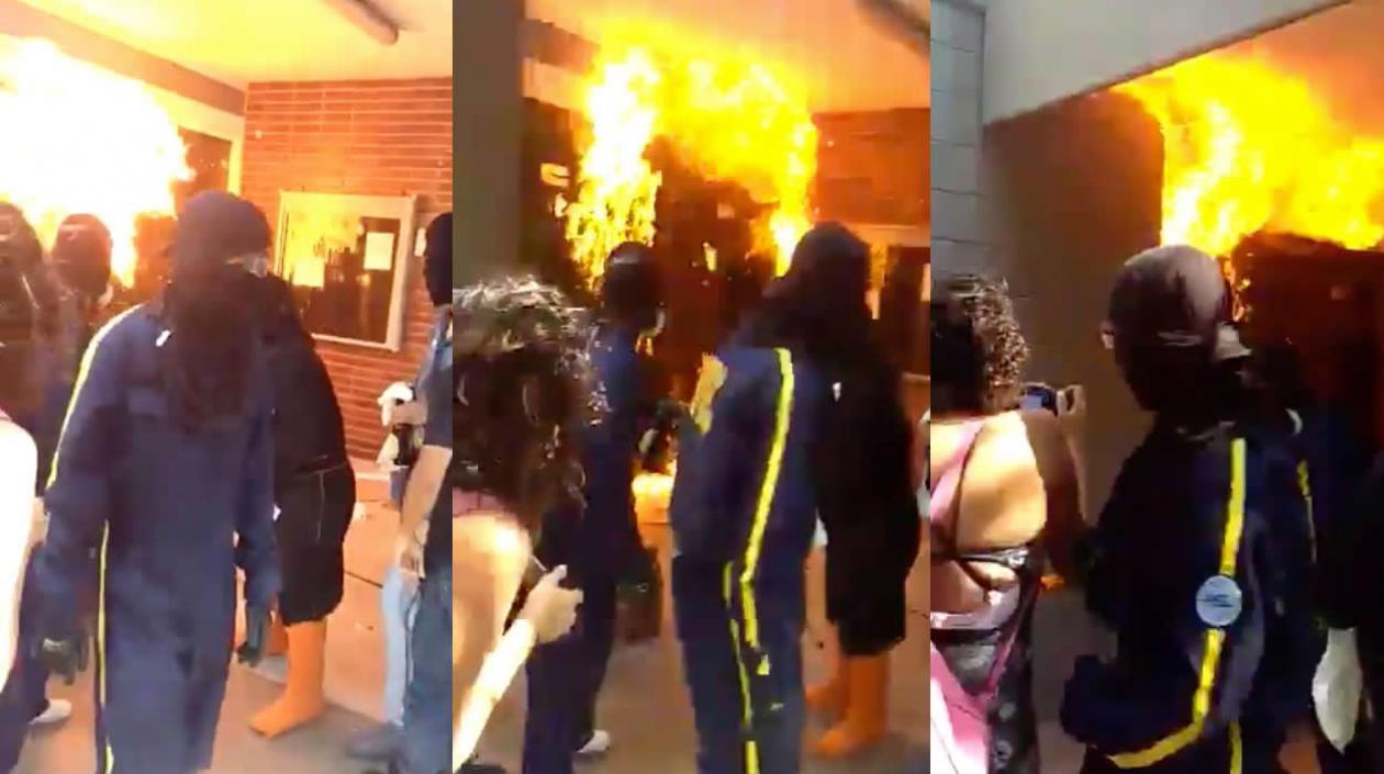 El fuego en el bloque de la Rectoría en Uniatlántico.