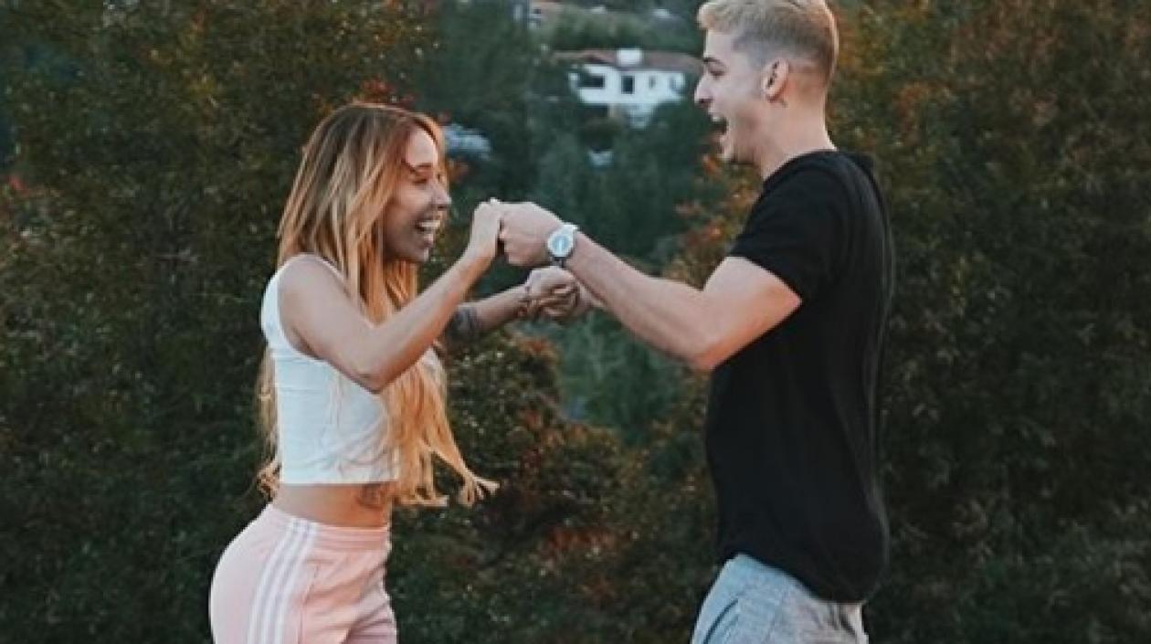 Luisa Fernanda W y Legarda.