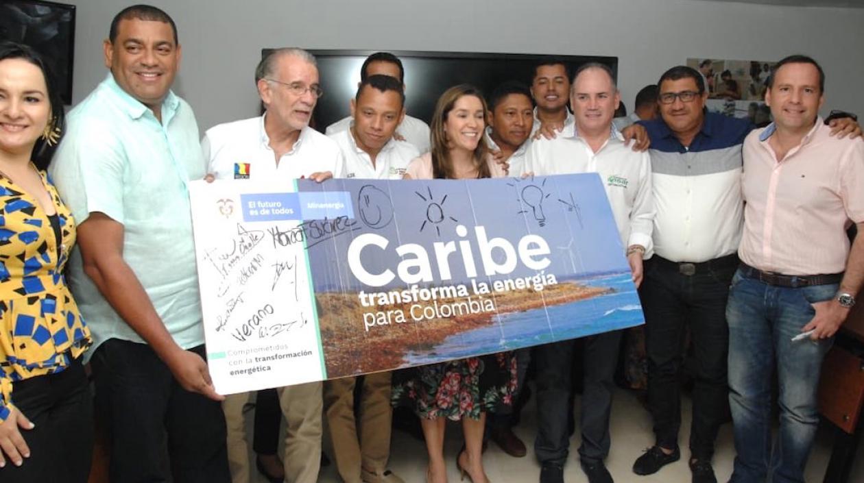 Los Gobernadores con la Ministra de Minas María Fernanda Suárez.