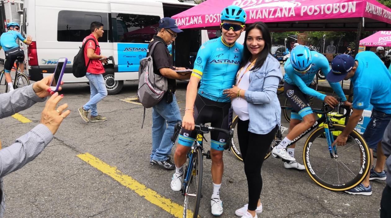 Miguel Ángel López y su esposa Natalia Acevedo esperan su primer hijo.