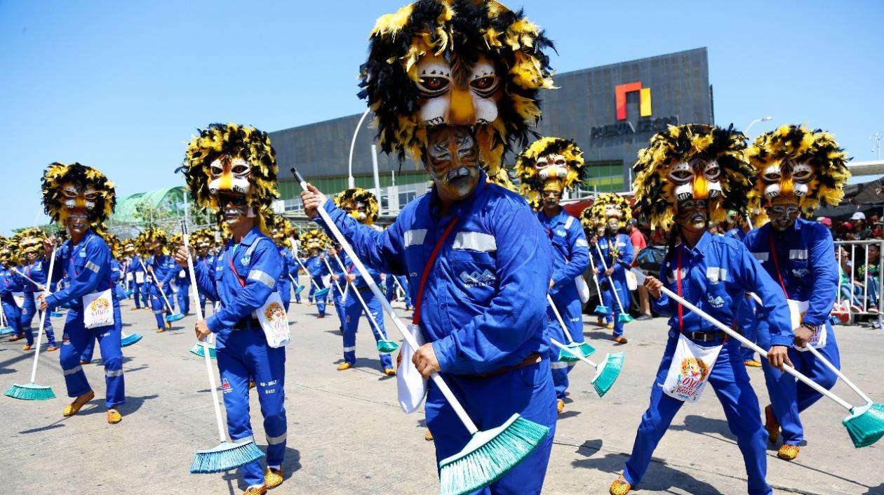 Comparsa de los Escobitas de Triple A.