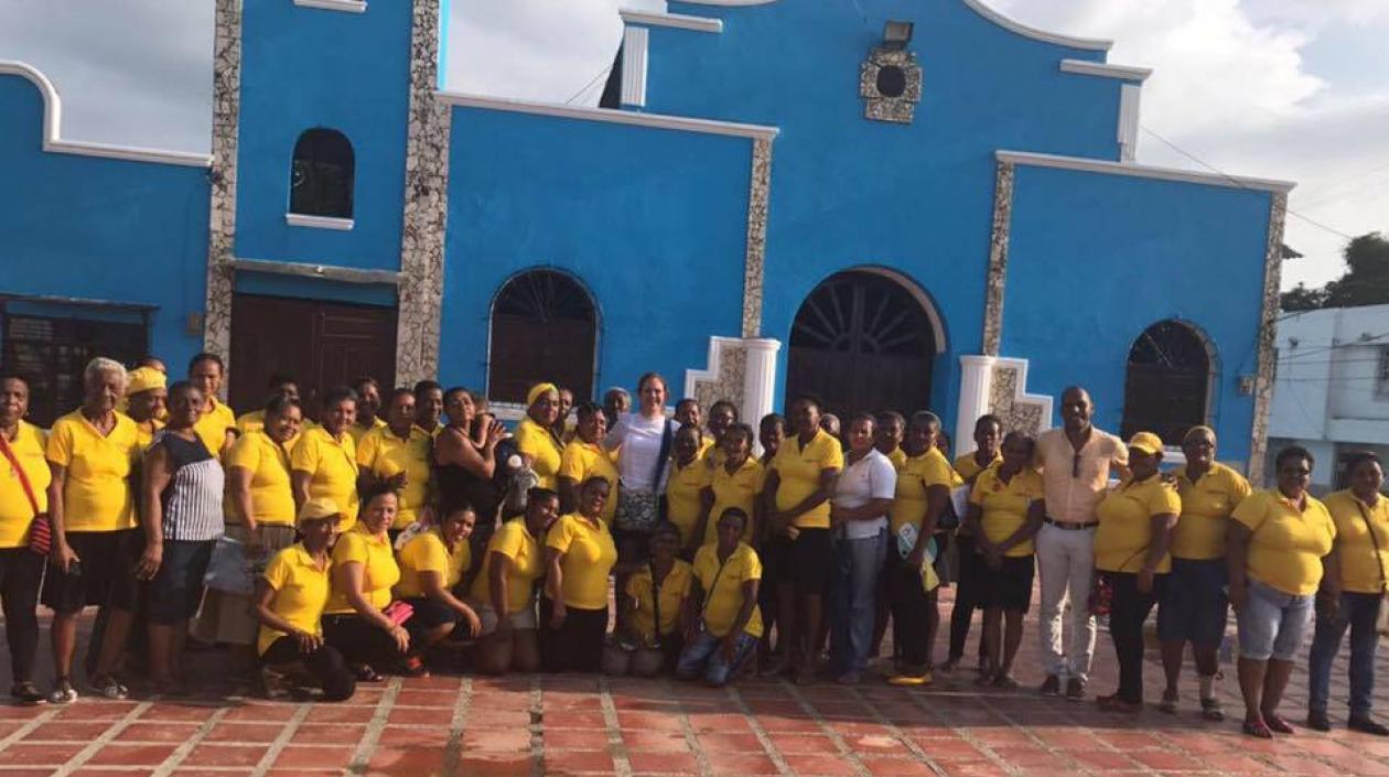 Asopraluruaco, Asociación de Fritangueras de la arepa de huevo.