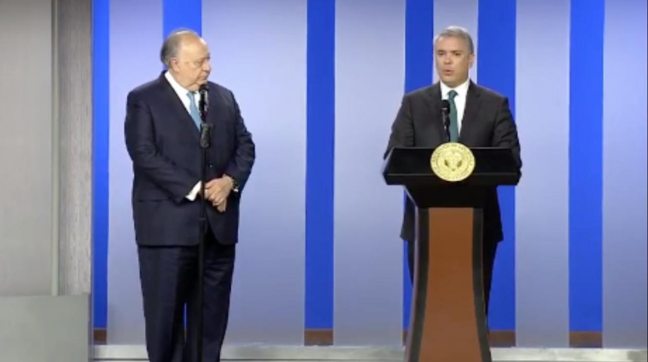 El Presidente Duque recibió las cartas credenciales a embajador designado por Juan Guaidó, Humberto Calderón Berti.