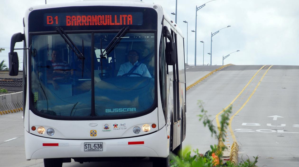 Transmetro operará con desvíos y cerrará dos estaciones.