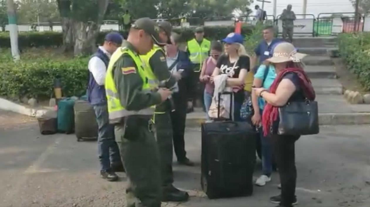 Los cónsules colombianos.