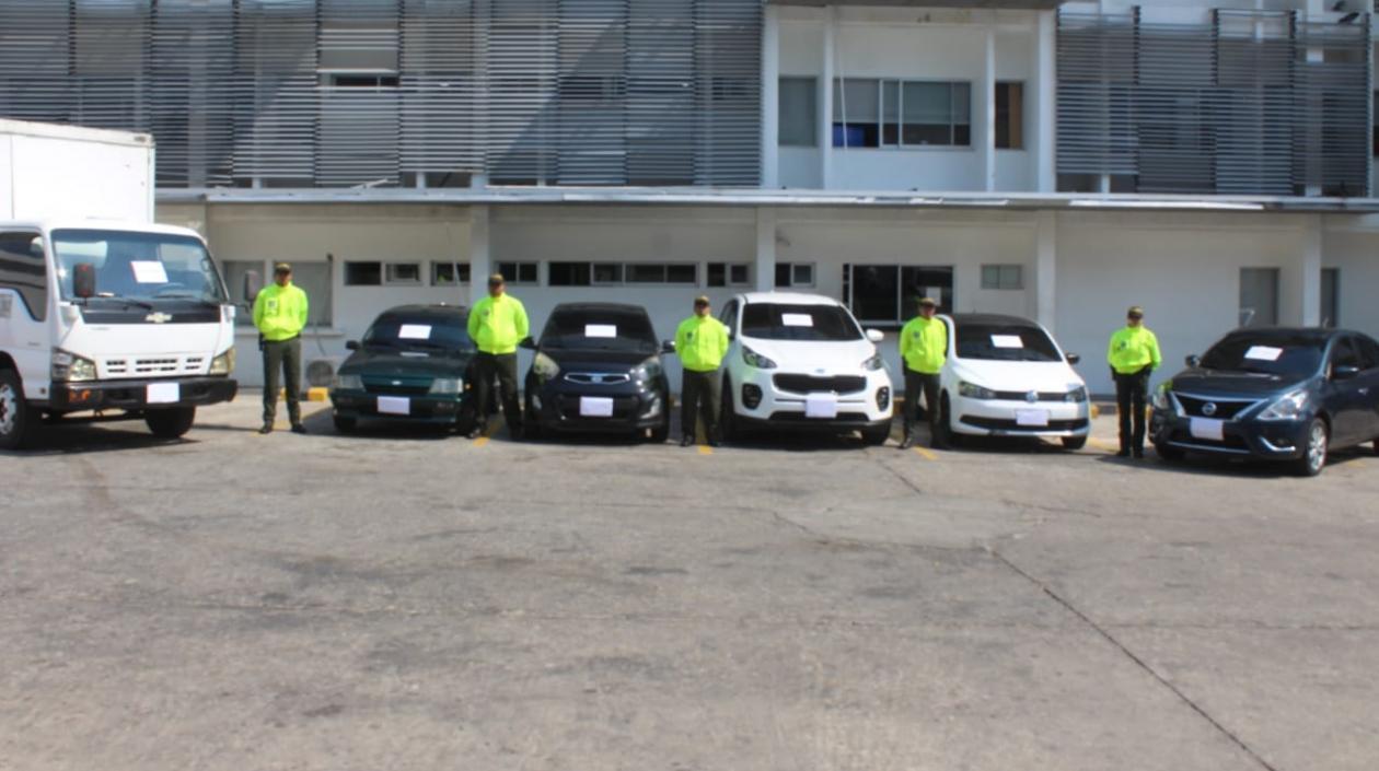 Los vehículos recuperados.