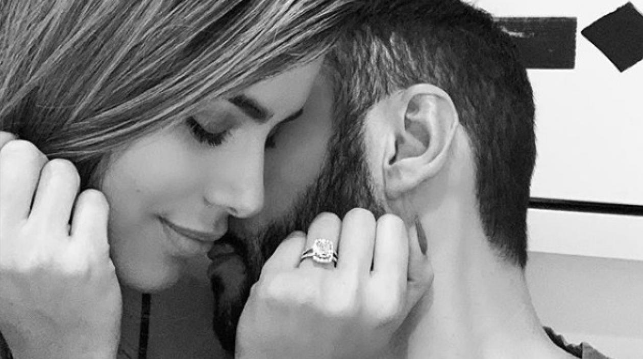 La exmiss Colombia Ariadna Gutiérrez y Cedric Gervais.