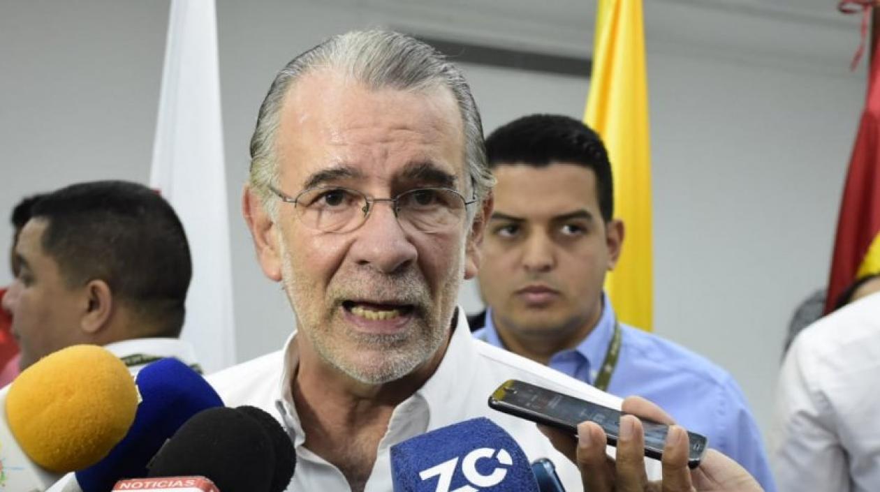 El Gobernador Eduardo Verano.