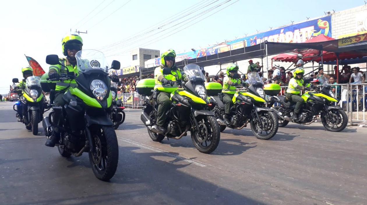 La Policía Metropolitana presente en los desfiles para garantizar la tranquilidad ciudadana.