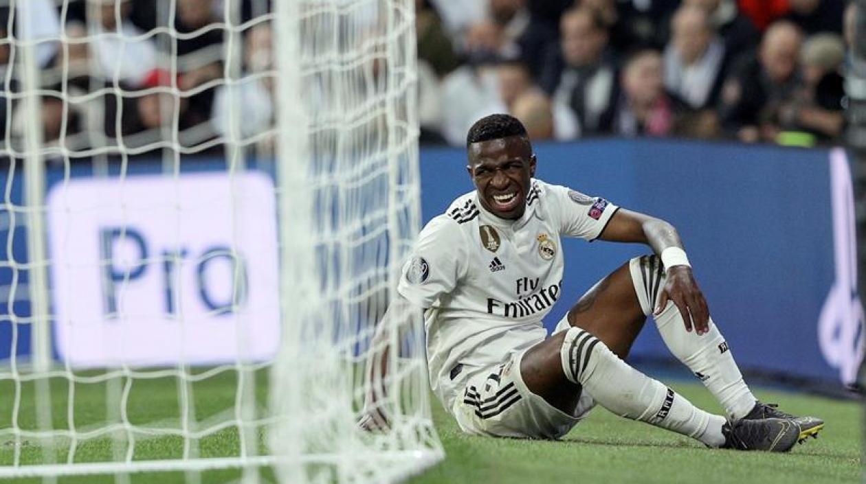 El brasileño Vinicius Junior estará dos meses fuera de las canchas.