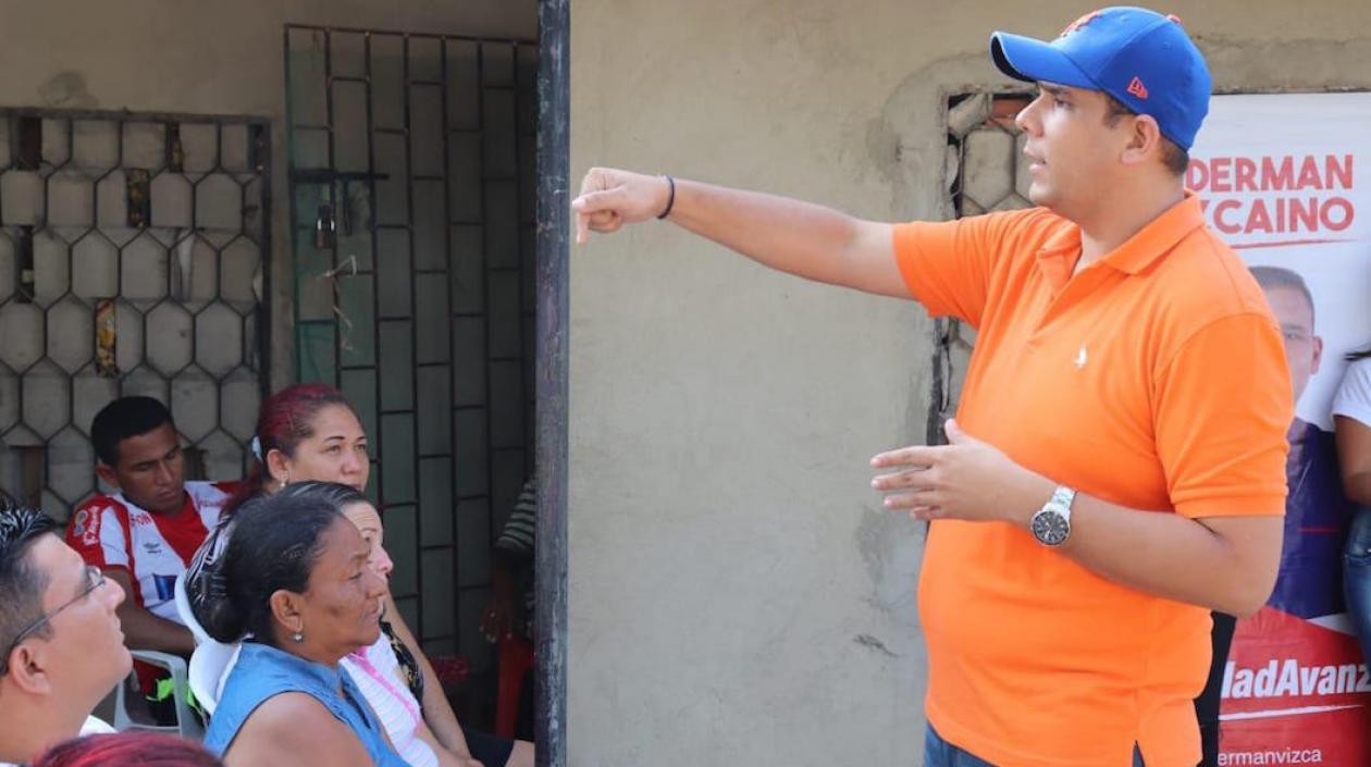 Federman Vizcaíno Montenegro, explicando sus propuestas.