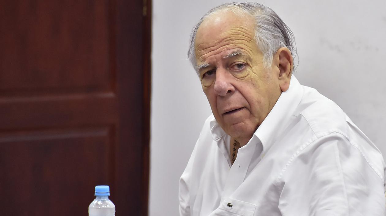 Julio Gerlein Echeverría.