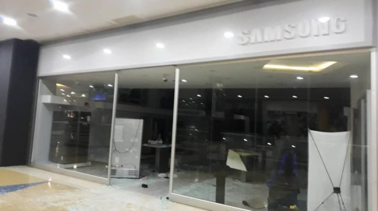 Tienda en el CC Sambil Maracaibo.